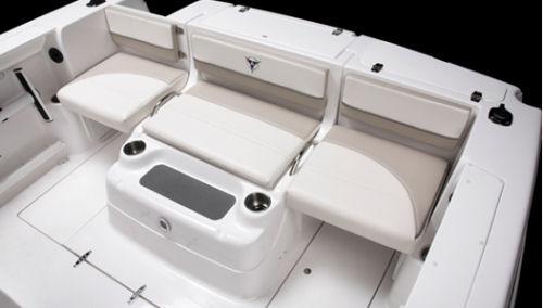 Катер Campion Explorer 682 Sport Cabin Катер Campion Explorer 682 Sport Cabin