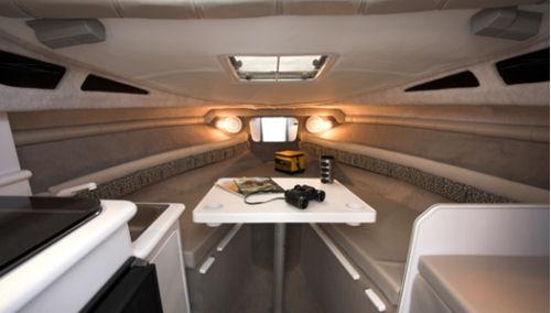 Катер Campion Explorer 682 Sport Cabin Катер Campion Explorer 682 Sport Cabin
